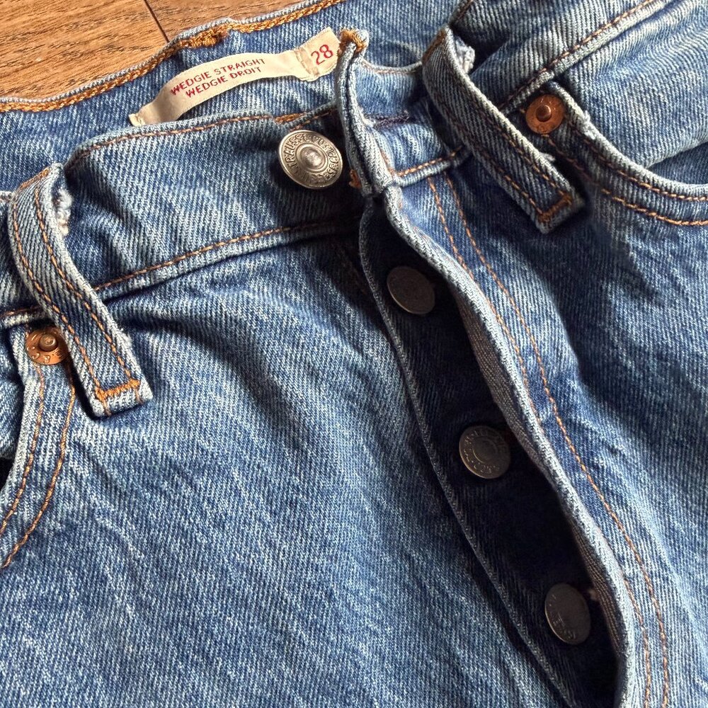 Levis Wedgie Straight Jeans Wedgie Did It Wash Medium Size 28 - Picture 6 of 6